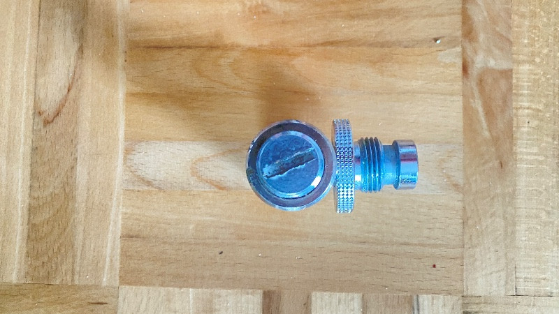 Tauchflasche/Blei INT Adapter mit Einsatz  - T Abzweig Druck-Tank für zwei Druckstufen-Regler  - Adapter G Gewinde Sauerstoff