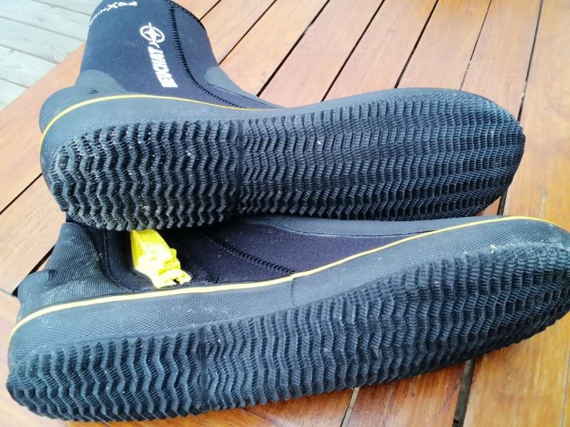 Dive Gear Diving boots BEUCHAT, size L as good as new! 29€ plus shipping costs