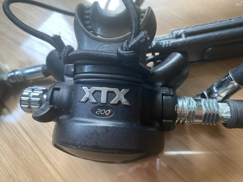 Basic Equipment Apex XTX200 Regulators Pair 2x 1st and 2x 2nd stages