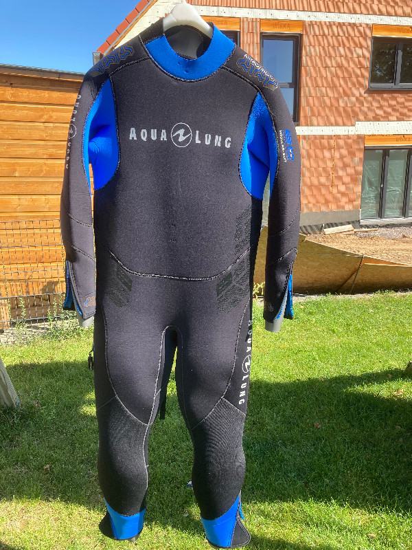 Tauchanzug 2 Neoprenanzüge Aqualung Balance Comfort Gr. 26, 5.5 + 7 mm