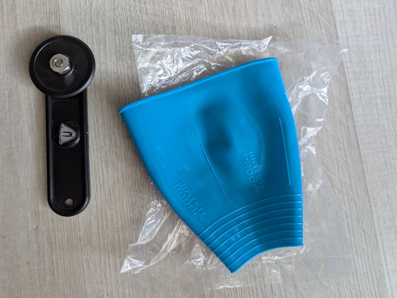 Miscellaneous Waterproof Silicone Arm Cuff + tool