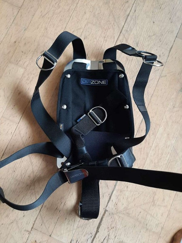 Tauchausrüstung Dirzone Stream