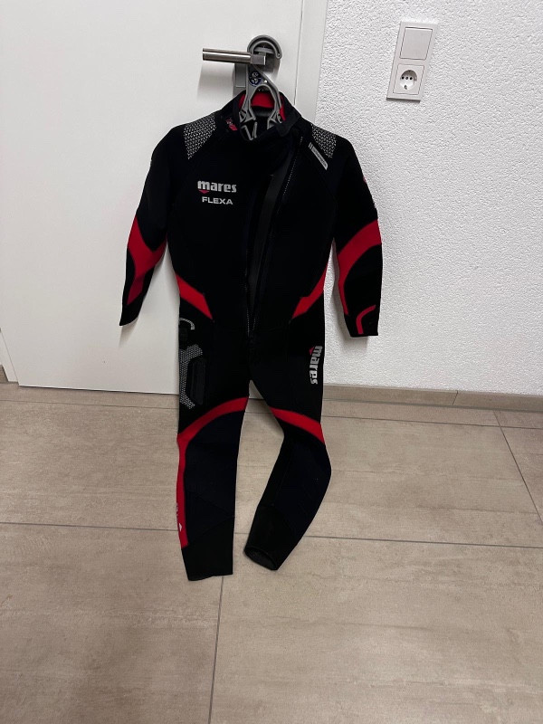 Verschiedenes Diverses Equipment für den Tauchsport zu verkaufen 