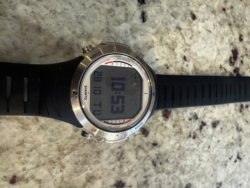 Reise ScubaPro MK17 with ScubaPro R395 Second stage and R285 Octopus PLUS EXTRAS