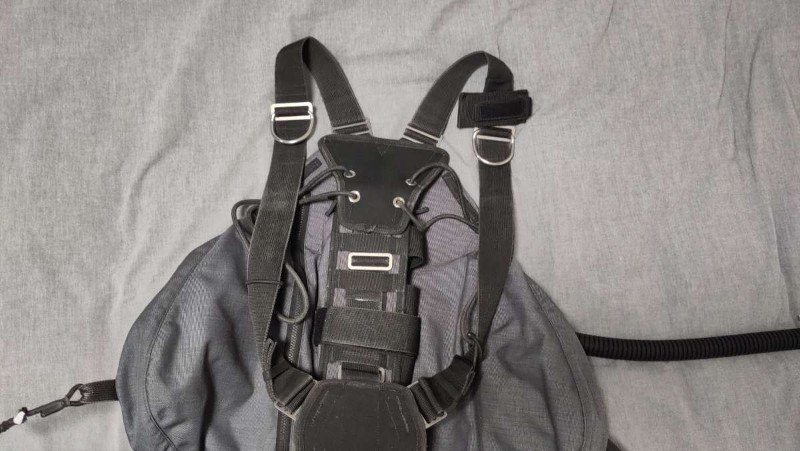 Dive Suit Pouch with XDEEP Stealth