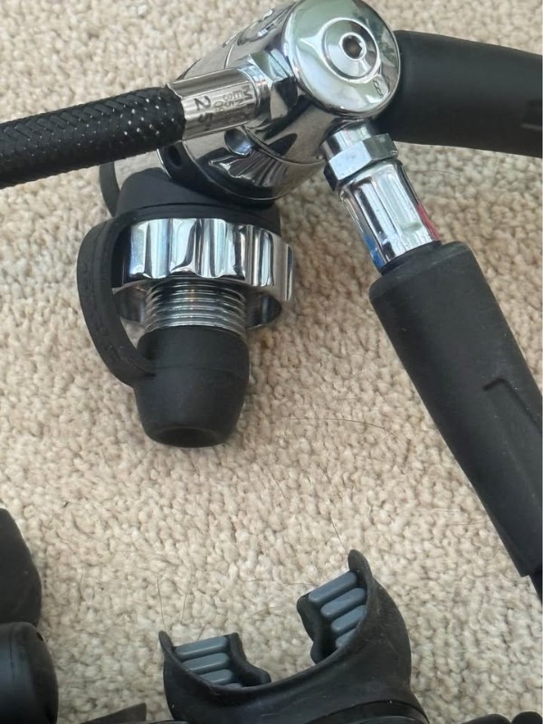 Reise Atomic B2 Z2 scuba regulator.