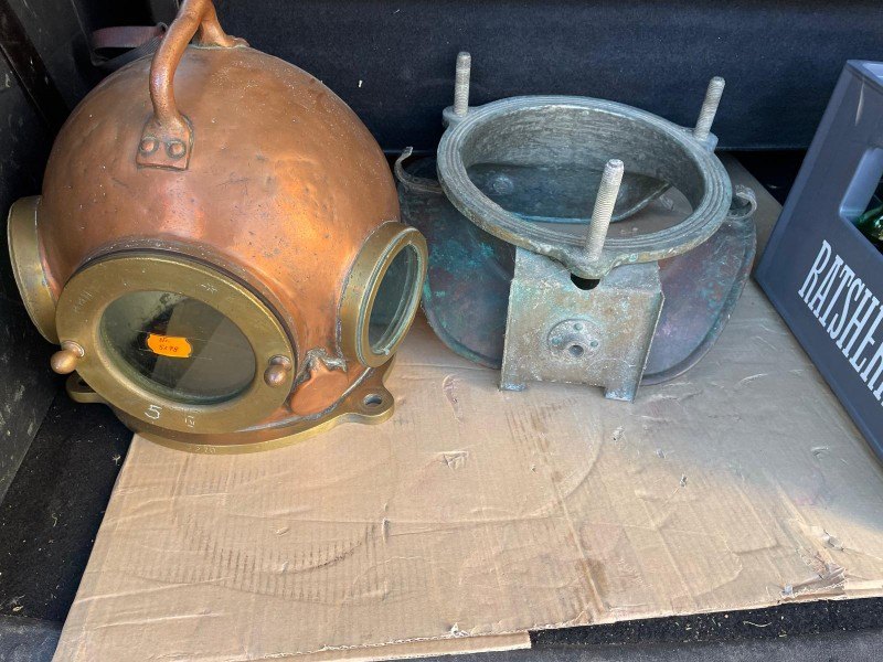 Miscellaneous Beautiful diving helmet made of copper/brass