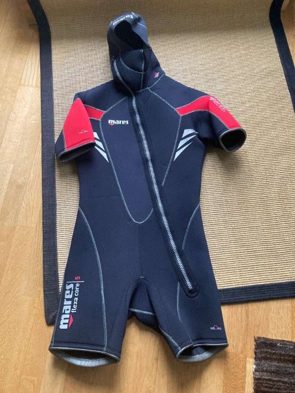 BCD/Vest MARES cold water ice water