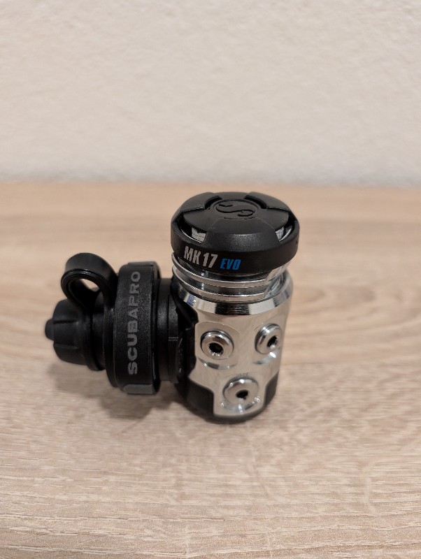 Regulator Scubapro MK17Evo 1st stage