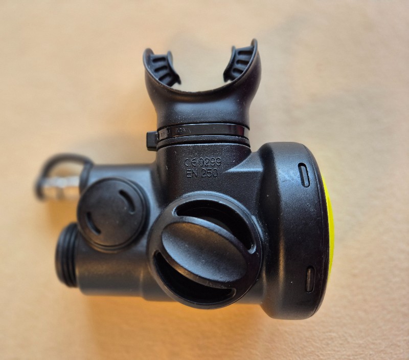 Atemregler 1x BRANDNEUER ATOMIC AQUATICS SS1 Atemregler Lungenautomat Oktopus Inflator Westenautomat mit drei Adapter und original Inflatorschlauch
