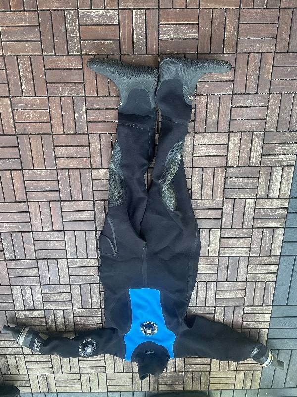 Dive Suit Drying Cloth Suit by BARE XCD 2 Pro Dry.