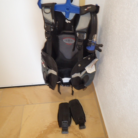 BCD/Vest SeaQuest Latidue XLT, lead-integrated with Apeksvest automatic