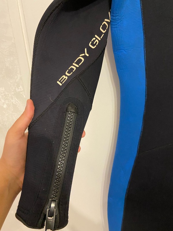 Tauchausrüstung Wet suit and BCD for sale 