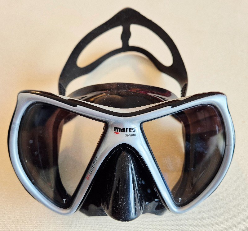 Basic Equipment NEW Mares Demon Two-Glass Mask Tricomfort Silicone Black / Grey