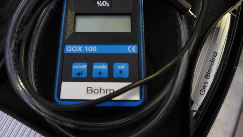 Tauchausrüstung GOX 100 Sauerstoffanalysator (ohne Sensor) mit Zubehör im Transportkoffer – 150 € VB 