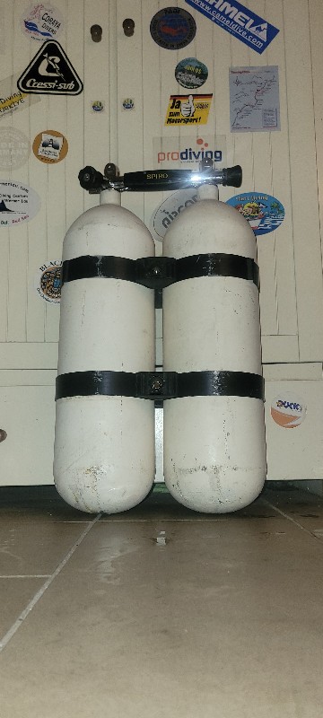 Tanks/Weight Double 10 liters with current TÜV + argon bottle 