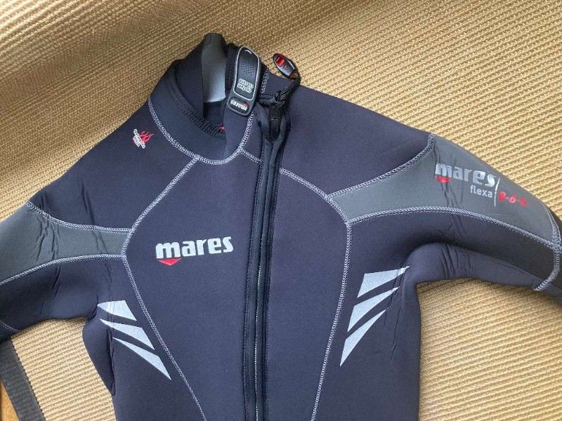 BCD/Vest MARES cold water ice water