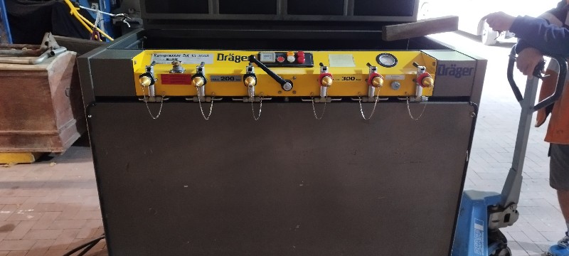 Dive Compressor Breathing Air Compressor Dräger DK15-300 super Silent