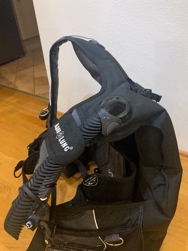 BCD/Vest Aqualung Axiom | ADV Jacket | Size XL | TOP condition | Dive
