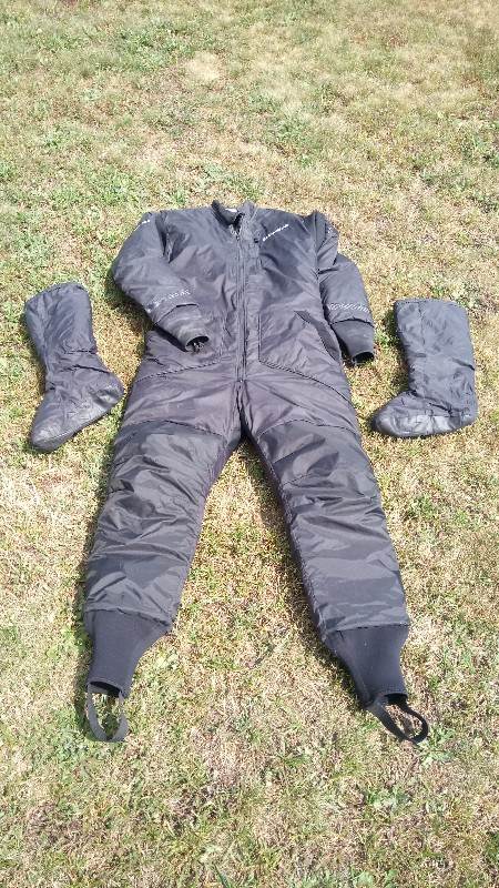 Dive Suit Wetsuit, drysuit, underwear, socks and gloves