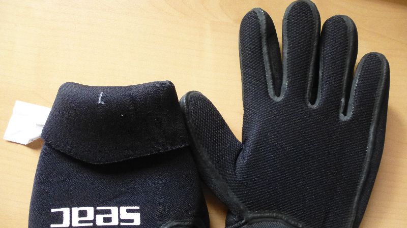 Dive Gear Seac Gloves 5mm, Size L, NEW