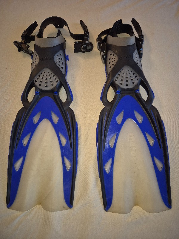 Basic Equipment MARES X-STREAM Device, Diver & Snorkel Fins Size S 37-41