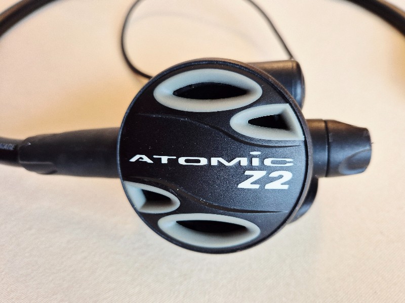 Regulator Atomic Aquatics B1 Z1 Z2 Regulator Octopus with INT Connector plus DIN Adapter