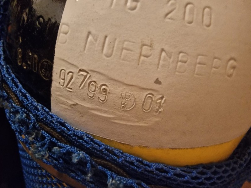 Tauchflasche/Blei Tauchflasche 11.1 (?) l. Alu mit Tragesystem und Reserveschaltung 100€