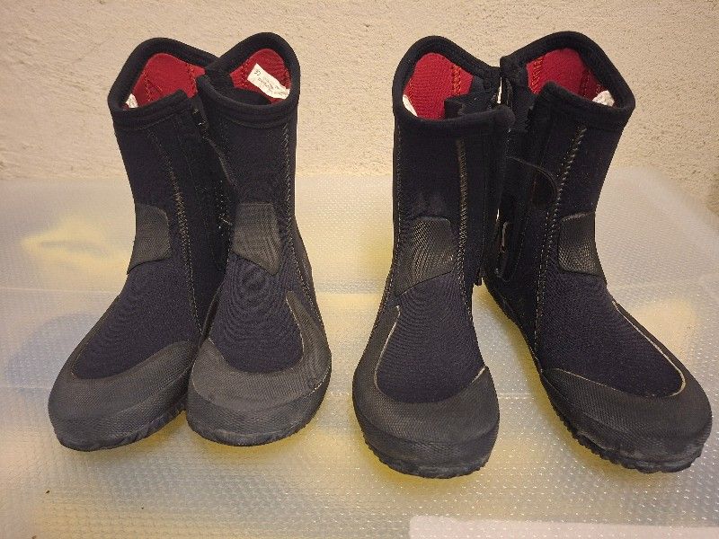 Dive Gear Booties Aqualung Superzip Ergo Size 35