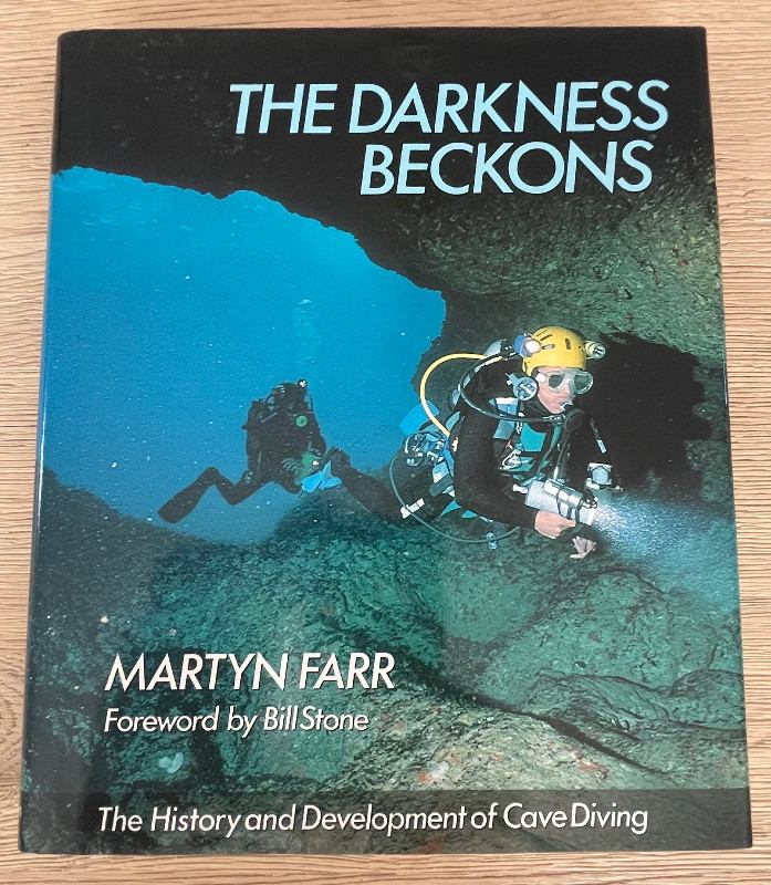 Verschiedenes Buch: Martyn Farr - The darkness beckons