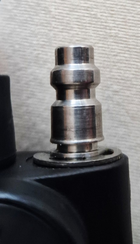Regulator LOOKING for a nipple / inflator connector (male) for ScubaPro Air 2, Tusa Duo-Air, Atomic SS1, Sherwood Gemini & Zeagle Octo-Z inflators / vest vending machines. 