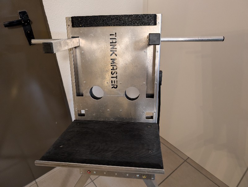 Miscellaneous Diving equipment stand 