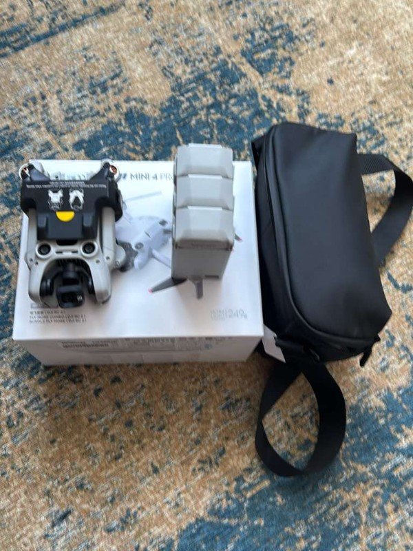 Photo/Video fly more combo DJI Mini 4 Pro