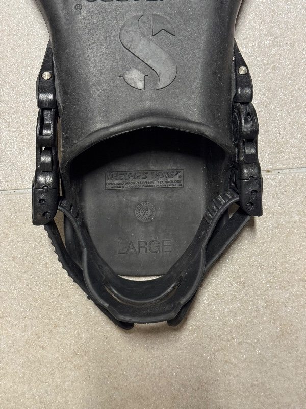 Basic Equipment Scubapro TwinJet fins for drysuit in L