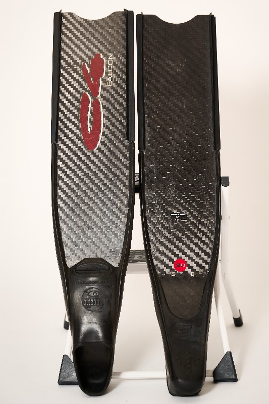 Basic Equipment Freefins from C4 Carbon ( https://c4carbon.com/ ) - Model Falcon