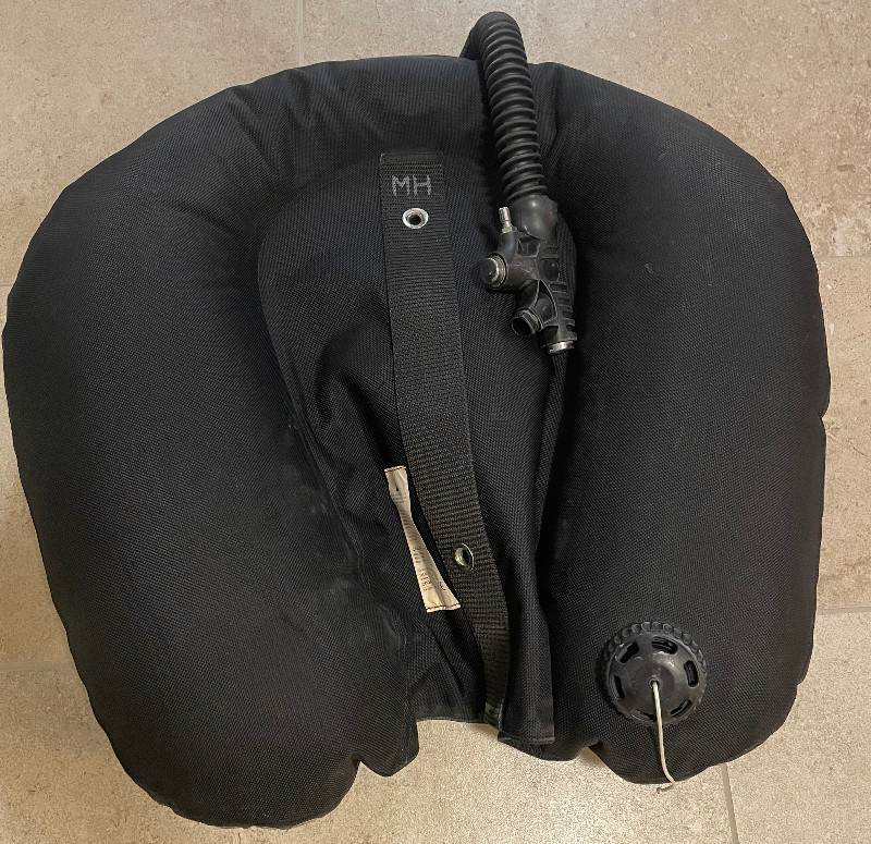 Tauchausrüstung DUX 20L Wing für Doppelgeräte. 