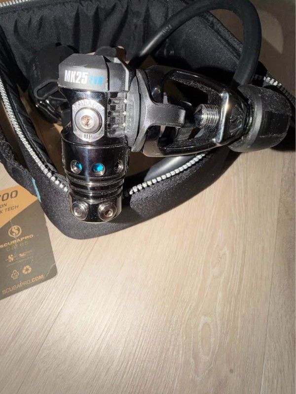 Reise Brand New Scubapro MK25 Evo BT A700 BT carbon Scuba Regulator