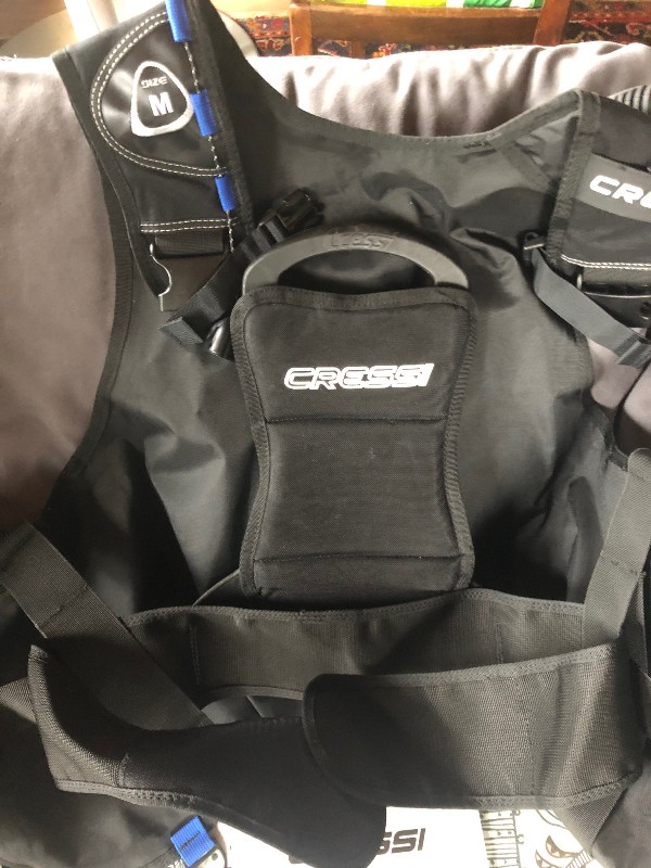 Tarierjacket neuwertiges Tarierjacket Travellight 2.0 Damen Größe M (wie L) für 175,- EUR