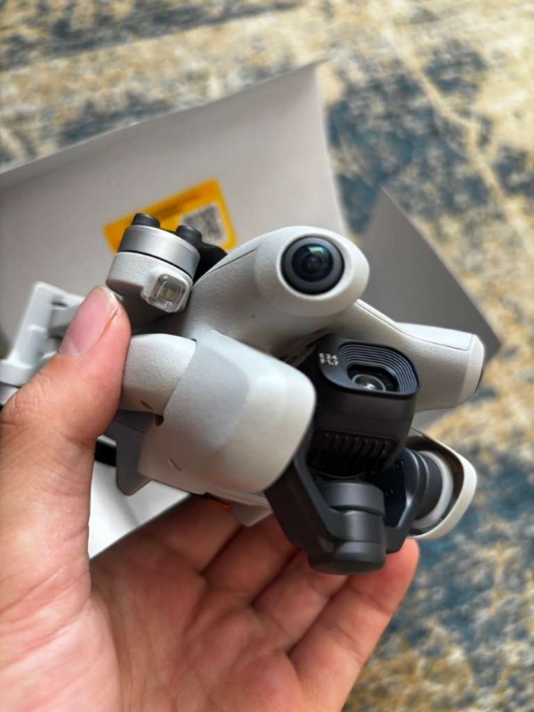Photo/Video fly more combo DJI Mini 4 Pro