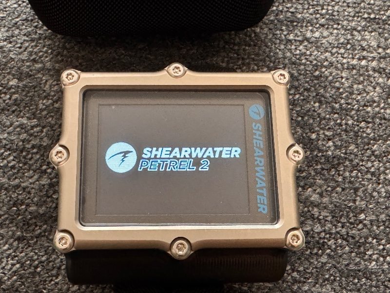Tauchcomputer/Uhr Shearwater Petrel 2 Tauchcomputer mit Titan-Gehäuse