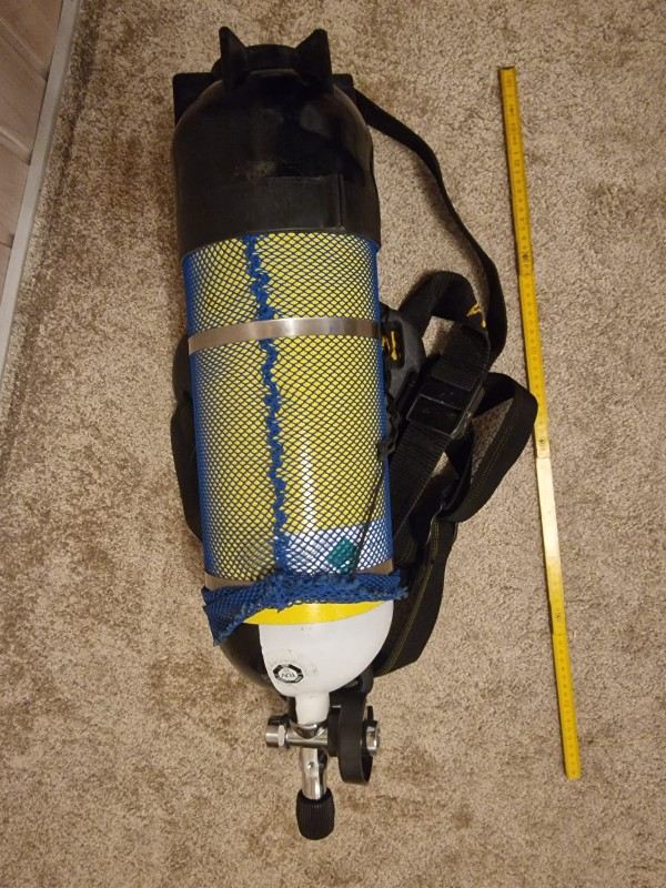 Tauchflasche/Blei Tauchflasche 11.1 (?) l. Alu mit Tragesystem und Reserveschaltung 100€