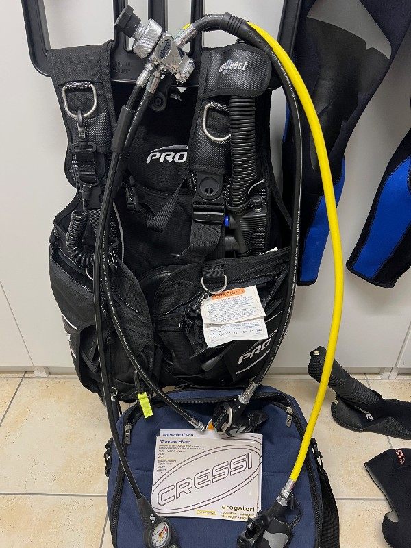 Dive Gear Extensive diving equipment (a little used but well preserved)
