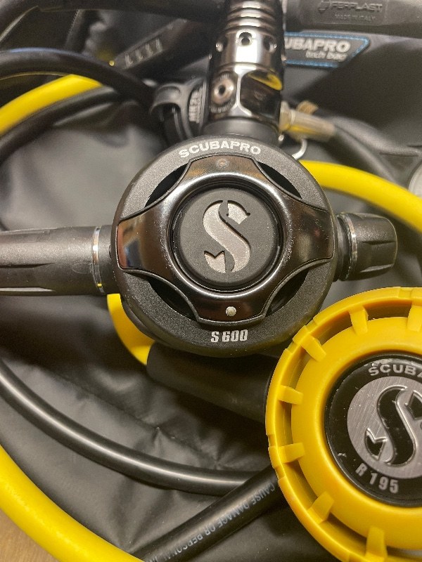 Regulator Scubapro MK25 with S600 