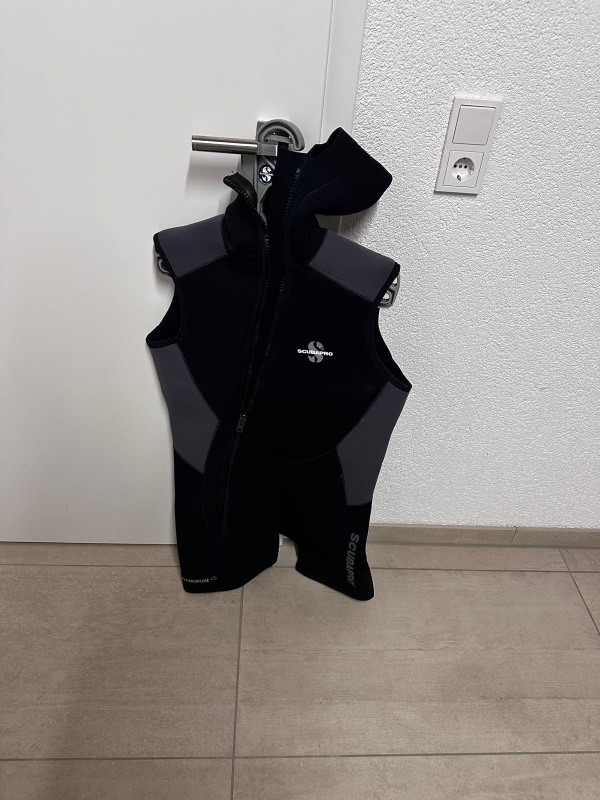 Verschiedenes Diverses Equipment für den Tauchsport zu verkaufen 