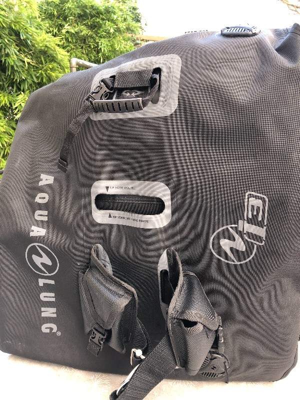BCD/Vest AQUALUNG Dimension i3 BCD size M/L, as good as new