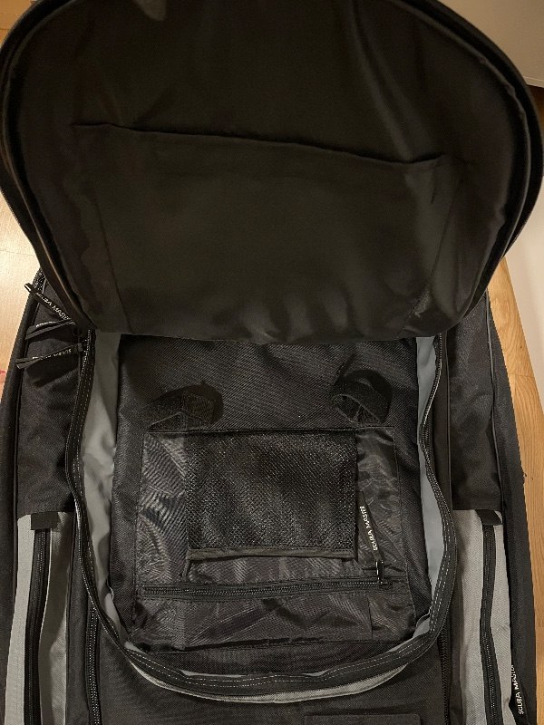 Tauchausrüstung Tauchkoffer Trolli schwarz scuba master 