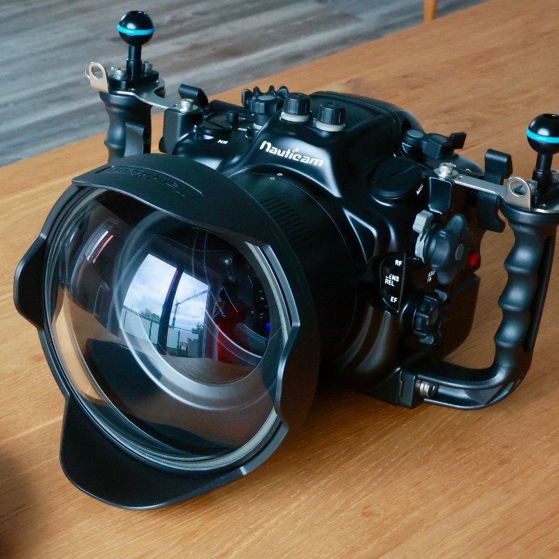 Foto/Video Unterwassergehäuse-Set für Canon EOS R6 von Nauticam – Sehr guter Zustand im Hard Case
