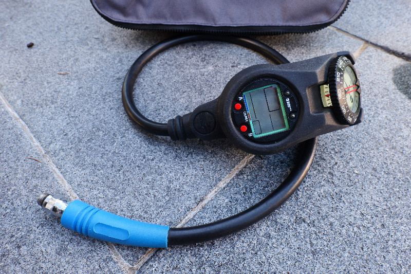 Dive Computer/Watch Sherwoodconsole with Courier CR 100 computer, compass and pressure gauge