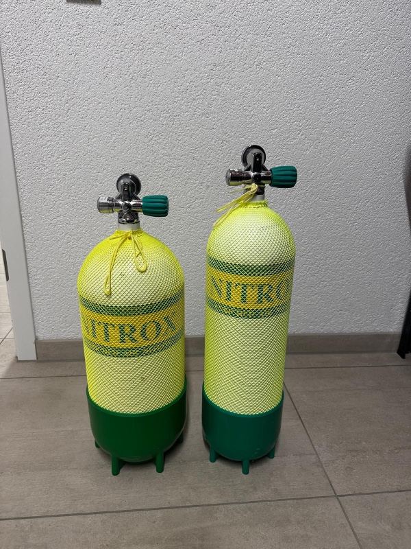 Verschiedenes Diverses Equipment für den Tauchsport zu verkaufen 