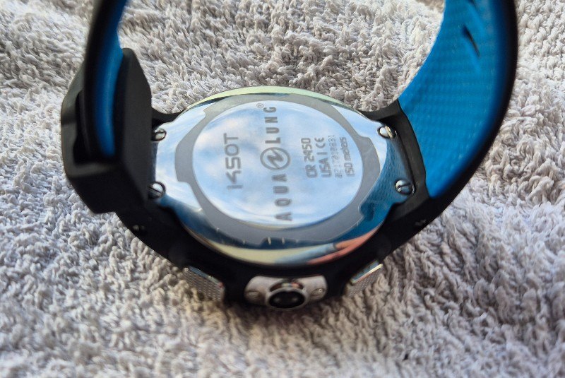 Tauchcomputer/Uhr 2x SEHR GUTE Aqualung i450T Tauchcomputer / Taucheruhren (1x Blau / Schwarz & 1x Weiß) NITROX, KOMPASS, LUFTINTEGRATION / AI, MIT oder OHNE Sender, DiverLog Software Übertragungskabel, volle Batterien